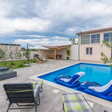 Villa Holydaj Homee Iva Benkovac